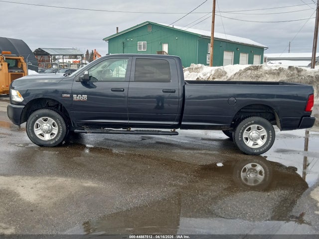 3C63R3GT9JG412586 RAM 3500 Tradesman 4x4 8&#039; Box