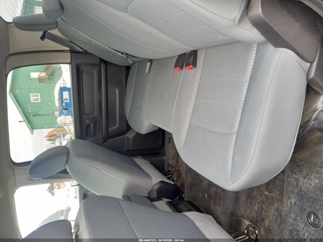 3C63R3GT9JG412586 RAM 3500 Tradesman 4x4 8&#039; Box