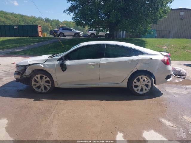 Auction sale of the 2020 Honda Civic Sport, vin: 2HGFC2F8XLH556361, lot number: 44887524