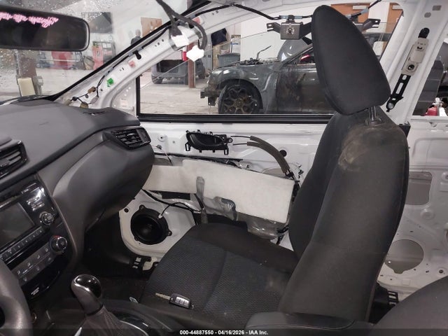 44887550 :رقم المزاد ، JN1BJ1CR7JW207296 vin ، 2018 Nissan Rogue Sport S مزاد بيع