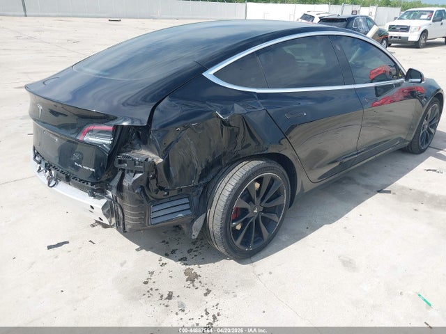 2020 Tesla Model 3 Long Range Dual Motor All-wheel Drive მანქანა იყიდება აუქციონზე, vin: 5YJ3E1EB7LF647807, აუქციონის ნომერი: 44887564