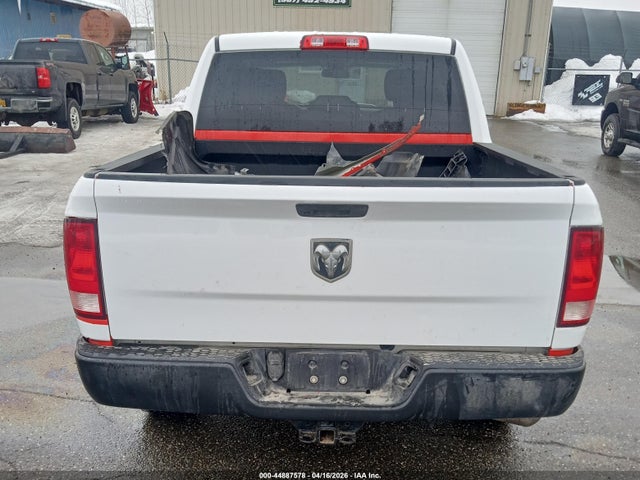 2021 RAM 1500 CLASSIC 3C6RR7KG7MG664126 Photo 2