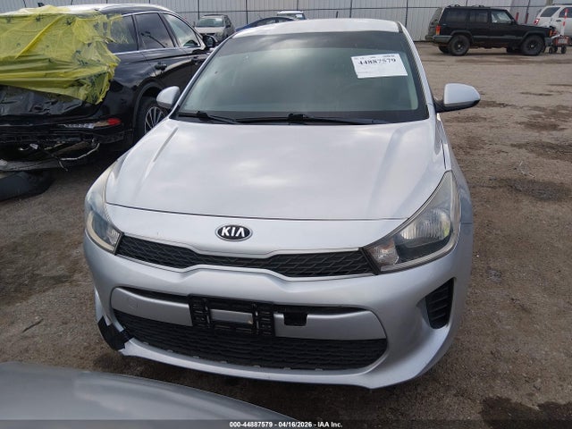 2018 Kia Rio S მანქანა იყიდება აუქციონზე, vin: 3KPA24AB9JE086178, აუქციონის ნომერი: 44887579