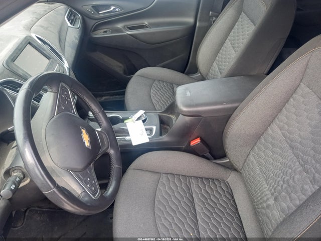 2GNAXUEV5K6275098 Chevrolet EQUINOX LT