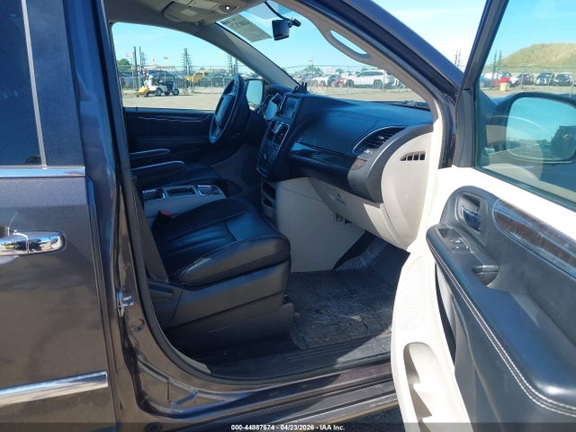 2C4RC1BG8FR628045 Chrysler Town &amp; Country Touring