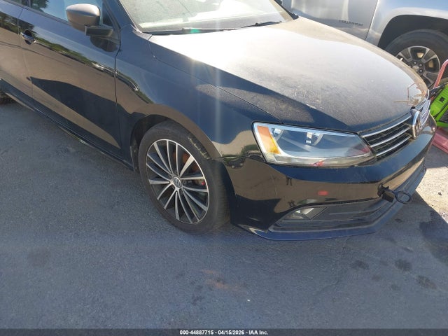 44887715 :رقم المزاد ، 3VWD17AJ1GM263102 vin ، 2016 Volkswagen Jetta 1.8t Sport مزاد بيع