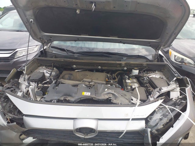2020 Toyota Rav4 Xle მანქანა იყიდება აუქციონზე, vin: 2T3W1RFV6LC052717, აუქციონის ნომერი: 44887725