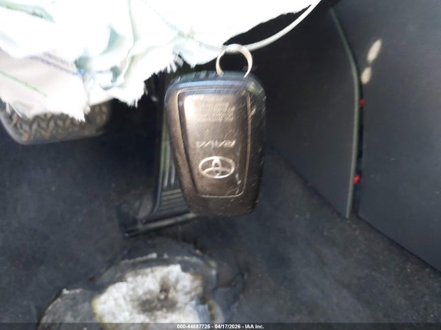 2020 Toyota Rav4 Xle მანქანა იყიდება აუქციონზე, vin: 2T3W1RFV6LC052717, აუქციონის ნომერი: 44887725
