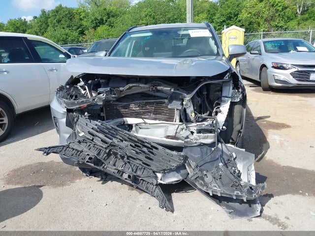 2020 Toyota Rav4 Xle მანქანა იყიდება აუქციონზე, vin: 2T3W1RFV6LC052717, აუქციონის ნომერი: 44887725