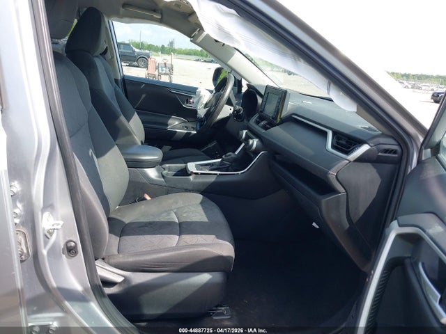 2020 Toyota Rav4 Xle მანქანა იყიდება აუქციონზე, vin: 2T3W1RFV6LC052717, აუქციონის ნომერი: 44887725