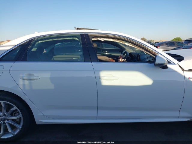 44887745 :رقم المزاد ، WAUDNAF46KN017049 vin ، 2019 Audi A4 45 Premium مزاد بيع