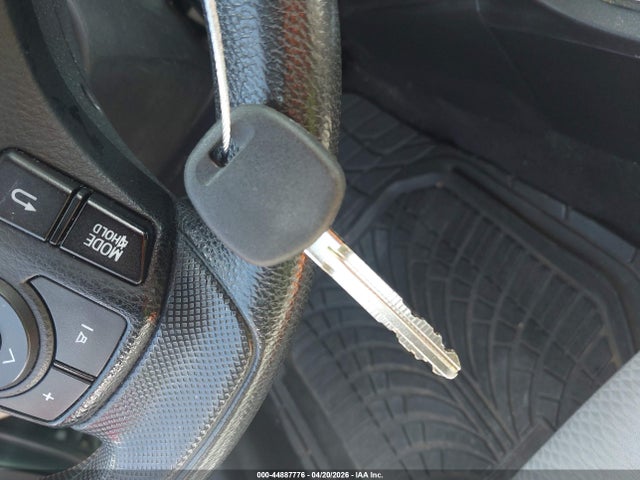 2T1BURHE6GC656253 Toyota COROLLA LE