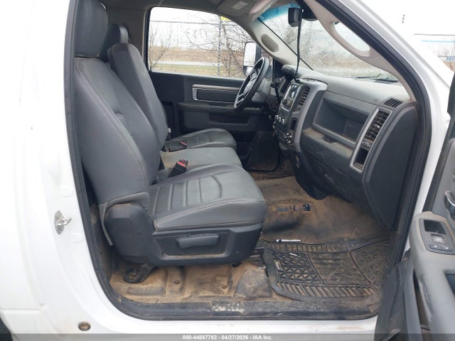 Aukcja sprzedaży 2015 Ram 5500 Chassis Tradesman/slt, vin: 3C7WRNAL8FG670683, numer aukcji: 44887782