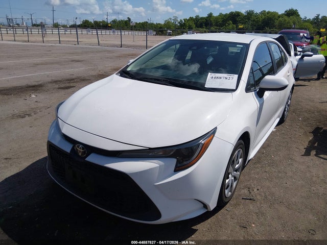 Toyota COROLLA LE 2021 5YFEPMAE1MP203719 Image 2