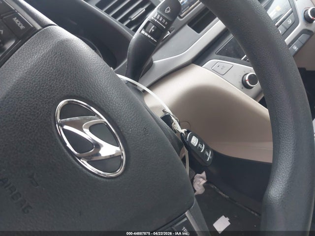 Aukcja sprzedaży 2017 Hyundai Elantra Se, vin: KMHD74LF8HU354952, numer aukcji: 44887875