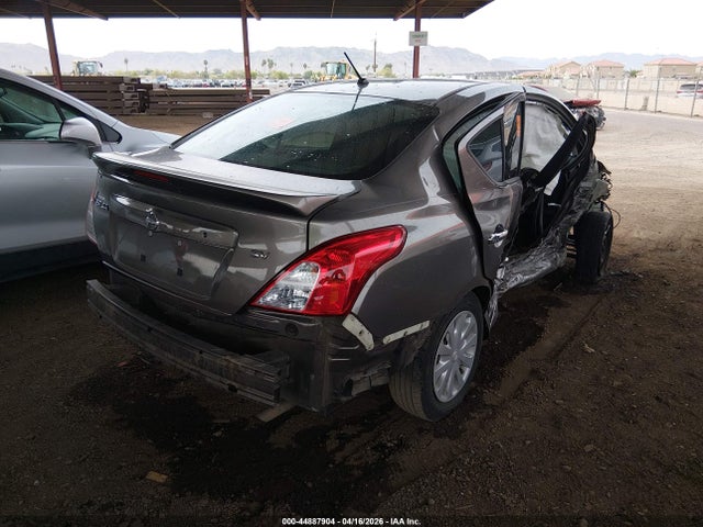 3N1CN7AP5HL817937 Nissan Versa 1.6 Sv