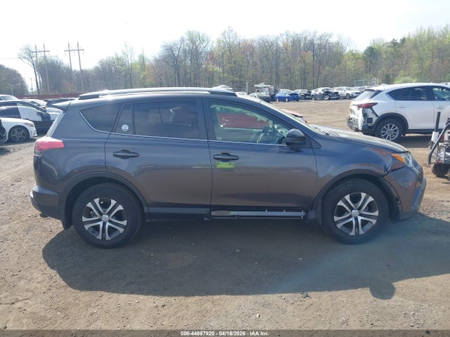 Продажа на аукционе авто 2018 Toyota Rav4 Le, vin: JTMBFREV1JJ731340, номер лота: 44887920