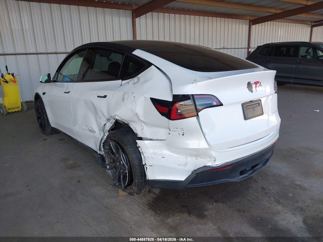 44887928 :رقم المزاد ، 7SAYGDEE9RF206221 vin ، 2024 Tesla Model Y Long Range Dual Motor All-wheel Drive مزاد بيع
