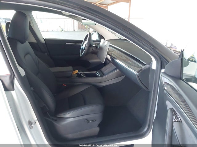 44887928 :رقم المزاد ، 7SAYGDEE9RF206221 vin ، 2024 Tesla Model Y Long Range Dual Motor All-wheel Drive مزاد بيع