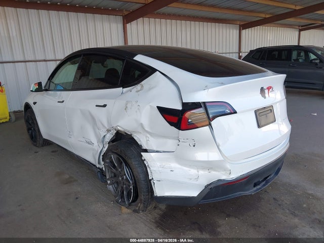 44887928 :رقم المزاد ، 7SAYGDEE9RF206221 vin ، 2024 Tesla Model Y Long Range Dual Motor All-wheel Drive مزاد بيع