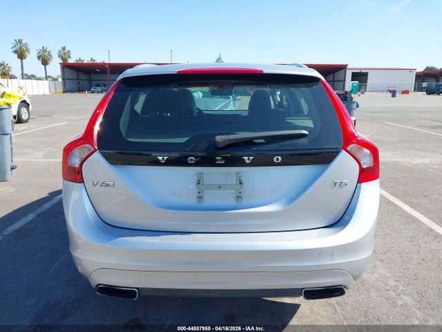 YV126MEB2F1207852 Volvo V60 T5 Premier