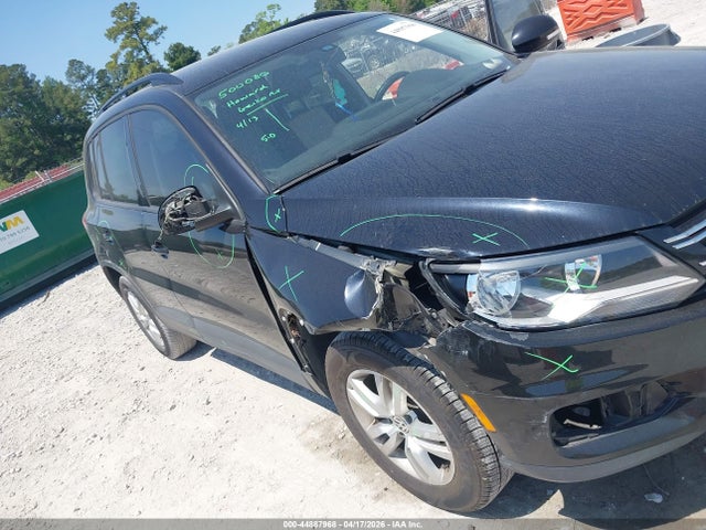 2017 Volkswagen Tiguan 2.0t S მანქანა იყიდება აუქციონზე, vin: WVGAV7AX6HW510674, აუქციონის ნომერი: 44887968