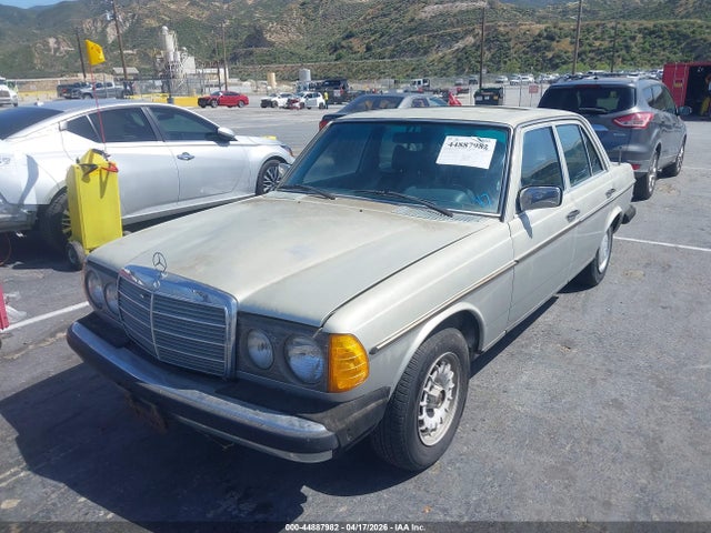1979 Mercedes-benz 300d მანქანა იყიდება აუქციონზე, vin: 12313012123485, აუქციონის ნომერი: 44887982