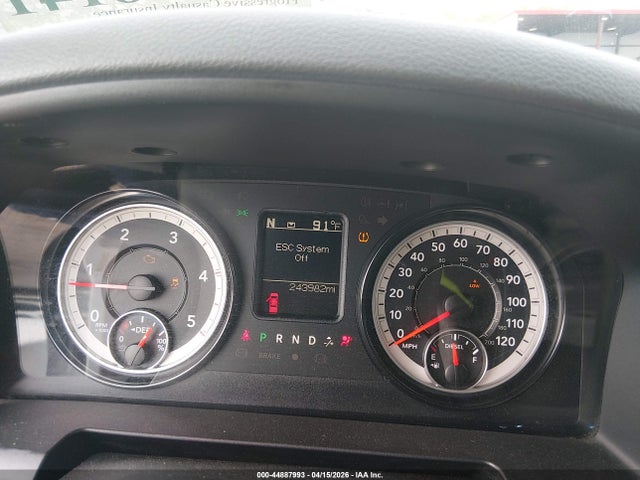 44887993 :رقم المزاد ، 3C6UR5CL5JG232320 vin ، 2018 Ram 2500 Tradesman  4x4 6'4 Box مزاد بيع