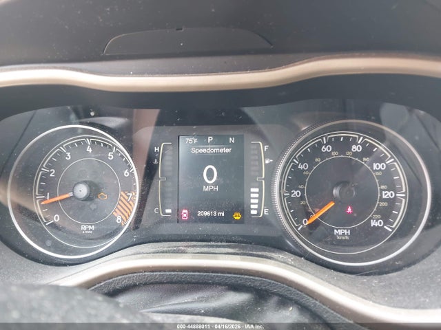 2015 Jeep Cherokee Latitude მანქანა იყიდება აუქციონზე, vin: 1C4PJMCS6FW702913, აუქციონის ნომერი: 44888011