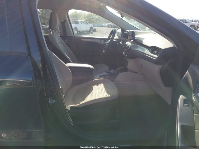 Продажа на аукционе авто 2021 Ford Escape Se, vin: 1FMCU0G65MUA04406, номер лота: 44888061