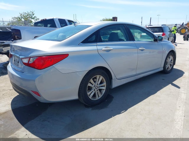 2014 Hyundai Sonata Gls მანქანა იყიდება აუქციონზე, vin: 5NPEB4AC2EH842073, აუქციონის ნომერი: 44888132