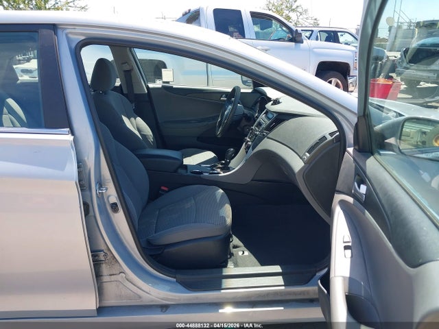 2014 Hyundai Sonata Gls მანქანა იყიდება აუქციონზე, vin: 5NPEB4AC2EH842073, აუქციონის ნომერი: 44888132