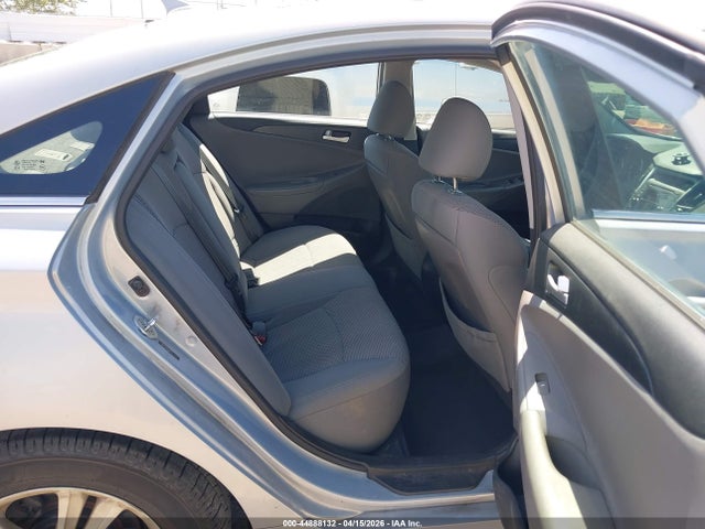 2014 Hyundai Sonata Gls მანქანა იყიდება აუქციონზე, vin: 5NPEB4AC2EH842073, აუქციონის ნომერი: 44888132