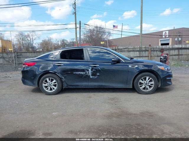 44888140 :رقم المزاد ، KNAGT4L37H5157006 vin ، 2017 Kia Optima Lx مزاد بيع