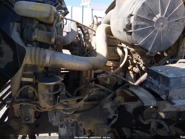 2001 Sterling Truck Lt 9500 მანქანა იყიდება აუქციონზე, vin: 2FZHAZAS81AH80281, აუქციონის ნომერი: 44888164