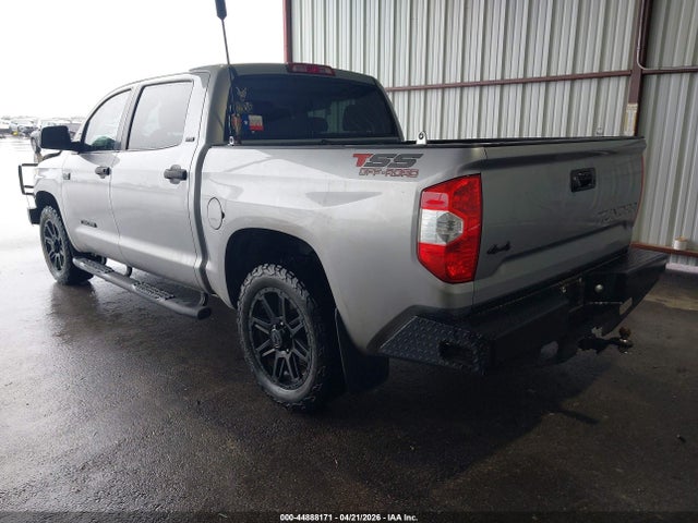 44888171 :رقم المزاد ، 5TFDW5F14KX781838 vin ، 2019 Toyota Tundra Sr5 5.7l V8 مزاد بيع