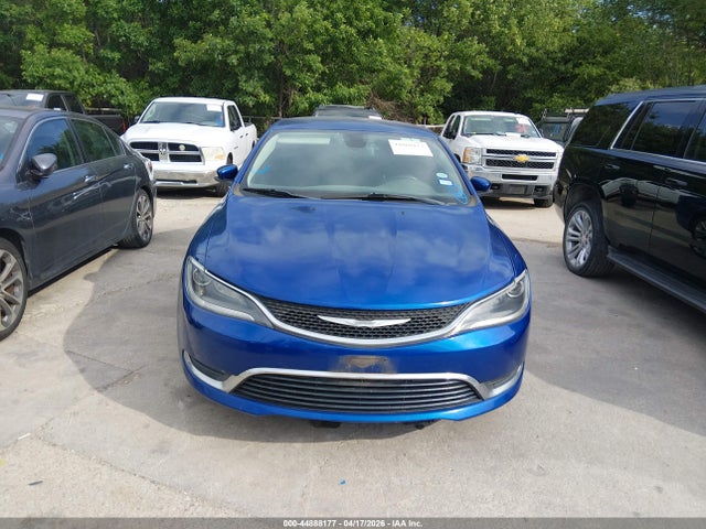 2015 Chrysler 200 Limited მანქანა იყიდება აუქციონზე, vin: 1C3CCCAB1FN721997, აუქციონის ნომერი: 44888177