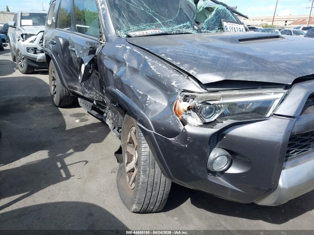 JTEBU5JR8K5680741 Toyota 4runner Trd Off Road Premium