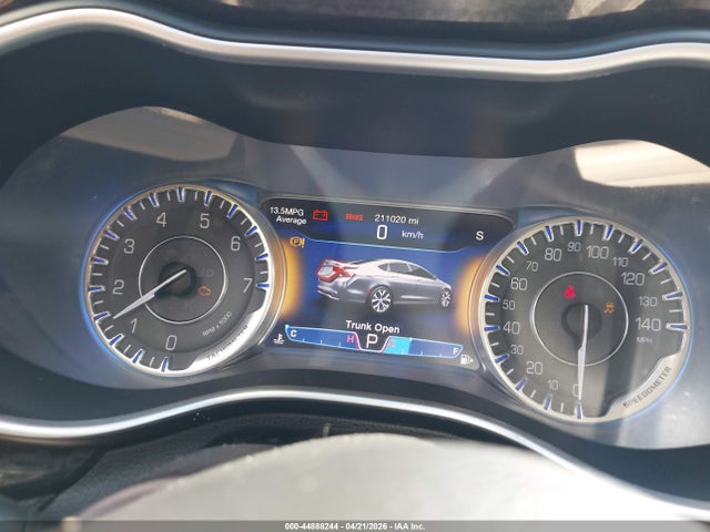 2015 Chrysler 200 C მანქანა იყიდება აუქციონზე, vin: 1C3CCCCG9FN519966, აუქციონის ნომერი: 44888244