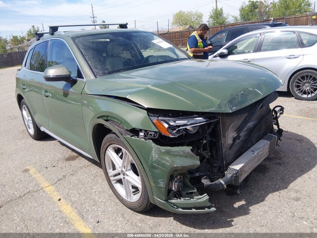 Продаж на аукціоні авто 2021 Audi Q5 Premium Plus 55 Tfsi E Quattro S Tronic, vin: WA1E2AFY5M2132954, номер лоту: 44888250