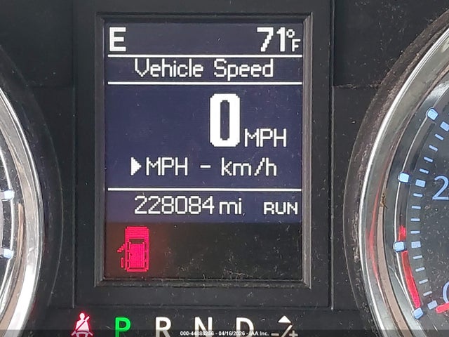 2015 Chrysler Town & Country Touring მანქანა იყიდება აუქციონზე, vin: 2C4RC1BG5FR637897, აუქციონის ნომერი: 44888256