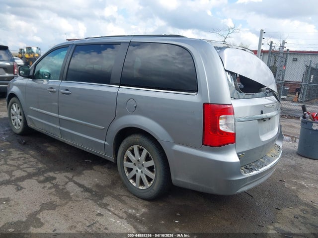 2015 Chrysler Town & Country Touring მანქანა იყიდება აუქციონზე, vin: 2C4RC1BG5FR637897, აუქციონის ნომერი: 44888256