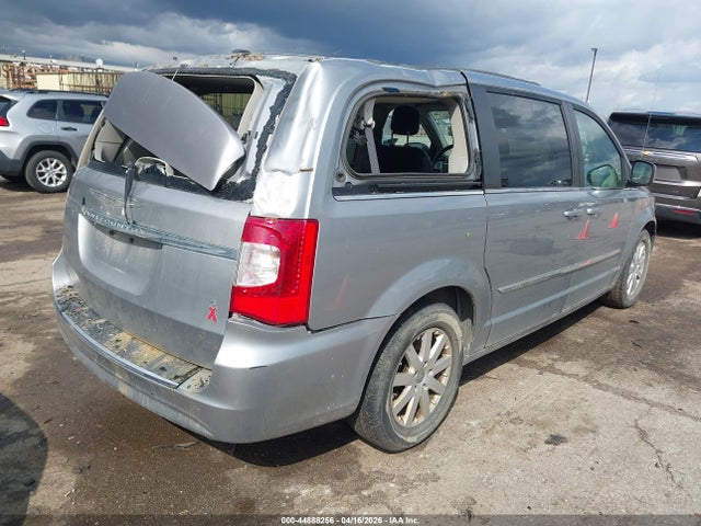 2015 Chrysler Town & Country Touring მანქანა იყიდება აუქციონზე, vin: 2C4RC1BG5FR637897, აუქციონის ნომერი: 44888256