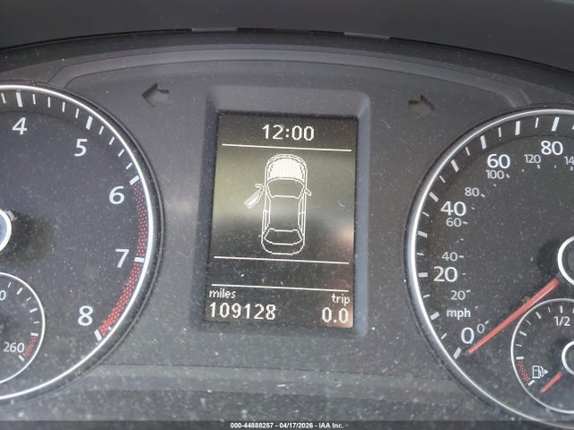2012 Volkswagen Passat 2.5l Sel Premium მანქანა იყიდება აუქციონზე, vin: 1VWCP7A31CC021921, აუქციონის ნომერი: 44888257