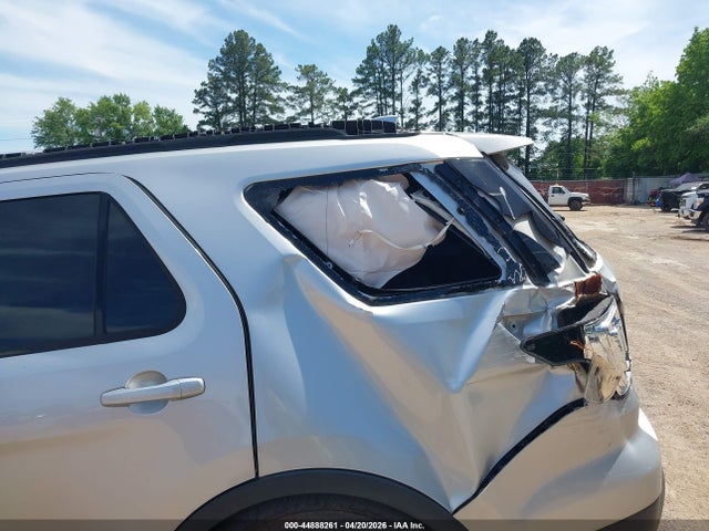 1FM5K7D85GGD01773 Ford EXPLORER XLT