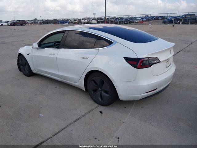 2018 Tesla Model 3 Long Range/mid Range მანქანა იყიდება აუქციონზე, vin: 5YJ3E1EA1JF035221, აუქციონის ნომერი: 44888267