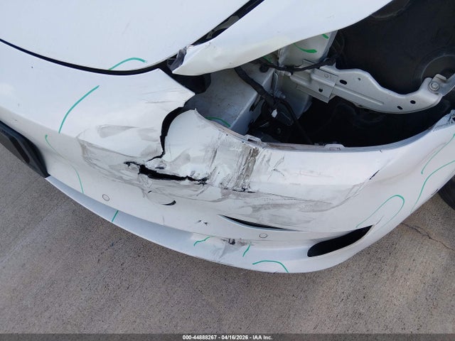 2018 Tesla Model 3 Long Range/mid Range მანქანა იყიდება აუქციონზე, vin: 5YJ3E1EA1JF035221, აუქციონის ნომერი: 44888267