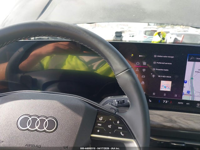 44888318 :رقم المزاد ، WA12AAGU6S2114087 vin ، 2025 Audi All-new Q5 Premium Plus Tfsi Quattro S Tronic مزاد بيع
