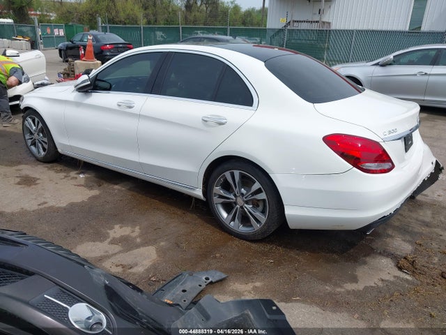 44888319 :رقم المزاد ، WDDWF4JB5GR146972 vin ، 2016 Mercedes-benz C 300 مزاد بيع
