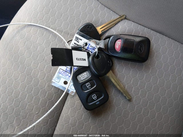 Продаж на аукціоні авто 2019 Hyundai Elantra Se, vin: 5NPD74LF9KH496233, номер лоту: 44888347